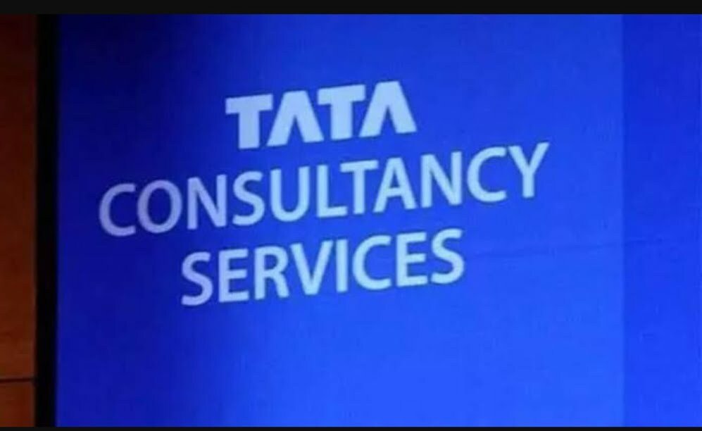 TCS Q4 Results: Profit jumps 15% YoY to Rs 11,392 crore Read more at: https://economictimes.indiatimes.com/markets/stocks/earnings/tcs-q4-results-profit-jumps-15-yoy-to-rs-11392-crore-dividend-declared-at-rs-24/share/articleshow/99426028.cms?utm_source=contentofinterest&utm_medium=text&utm_campaign=cppst